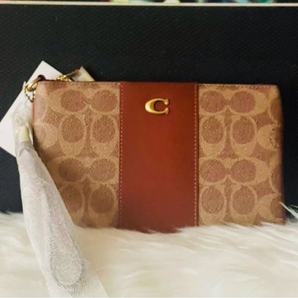 Coach Wristlet In Signature Canvas